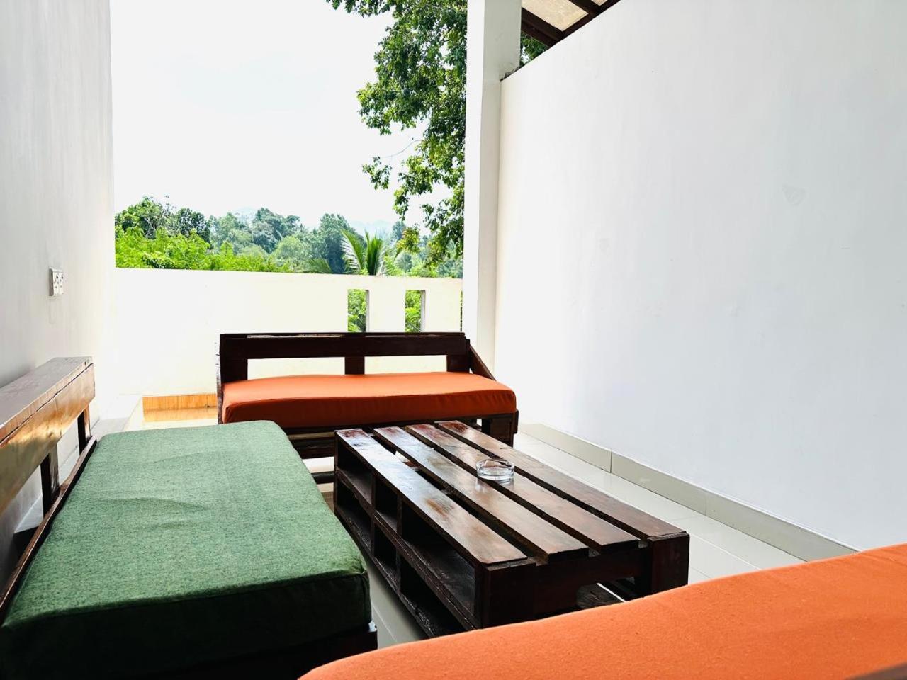 La Riya Ella - 05 Minutes To Ella Town Bed and Breakfast Exterior foto